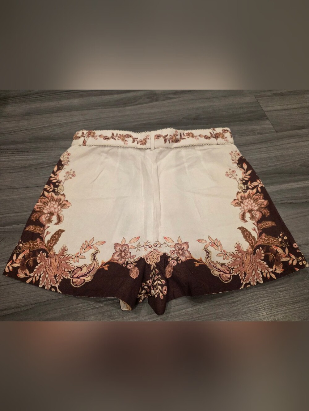 $384 Hemant & Nandita Brown and cream floral print shorts w/belt NWT - Picture 12 of 14